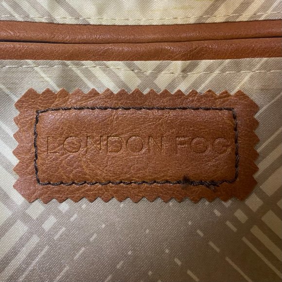 London Fog Brown Leather Hand or Shoulder Bag w/Adjustable & Removable Strap - Picture 12 of 15
